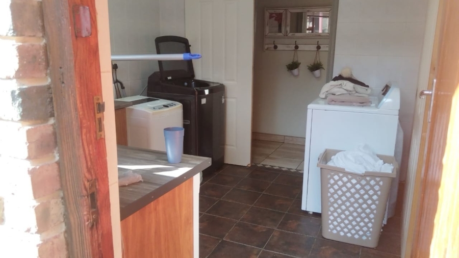 12 Bedroom Property for Sale in Pellissier Free State